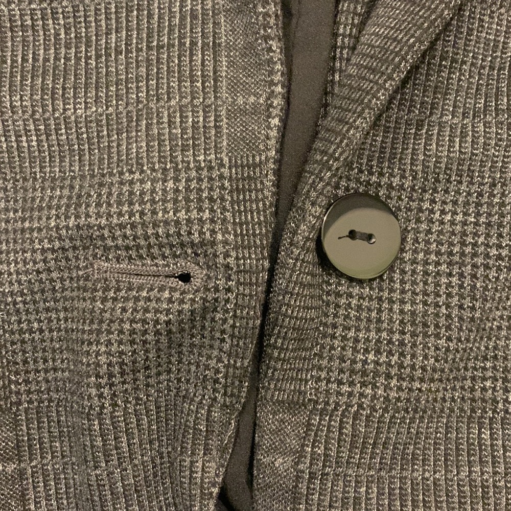Adrienne Vittadini Women's Grey Plaid, Single- Button Blazer w/ Pockets, Size S - Picture 3 of 6